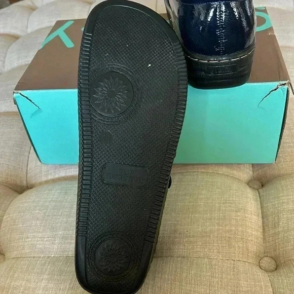 Glolily Emma II Women's Professional Lightweight 2 Strap Clog Navy 11 - Picture 6 of 7